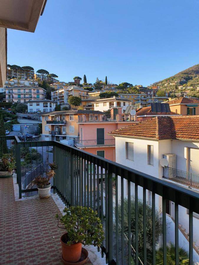 Blue Daisy Apartment Rapallo Bagian luar foto